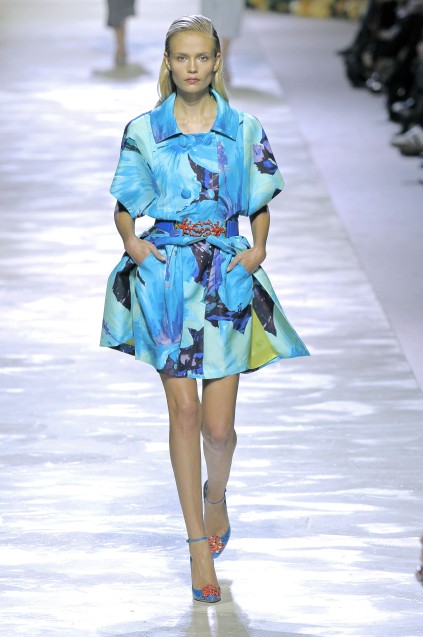 Blumarine 09ĸDƬ