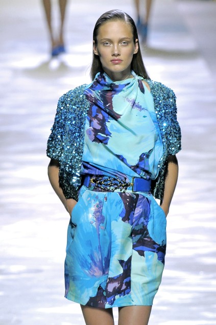 Blumarine 09ĸDƬ