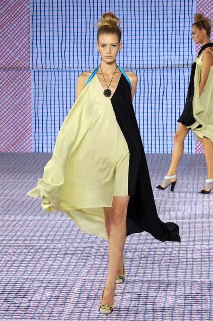 Pollini By Rifat Ozbek 09ĸDƬ
