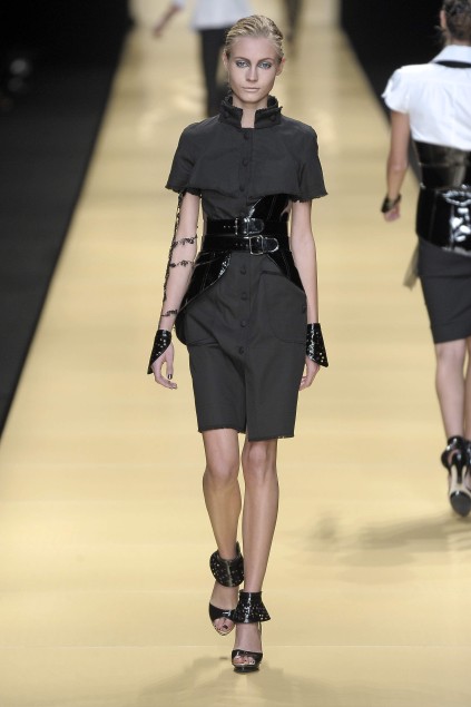 Karl Lagerfeld 09ĸDƬ
