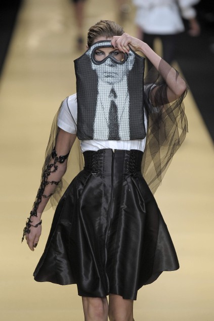 Karl Lagerfeld 09ĸDƬ