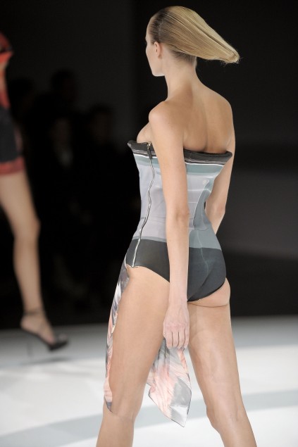 Hussein Chalayan 09ĸDƬ