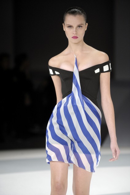Hussein Chalayan 09ĸDƬ