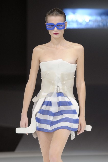 Hussein Chalayan 09ĸDƬ