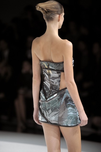 Hussein Chalayan 09ĸDƬ