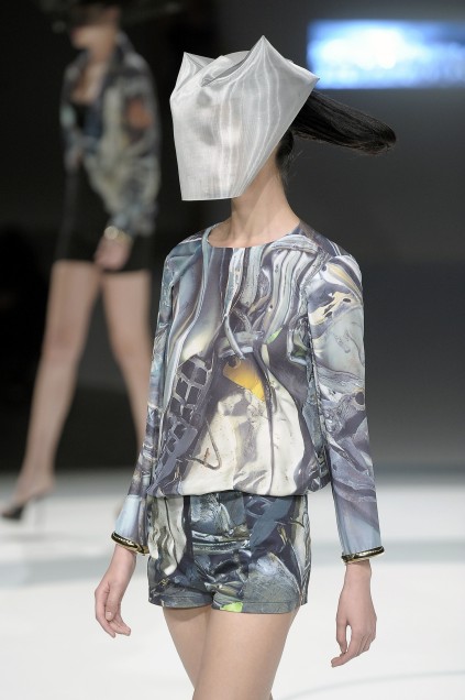 Hussein Chalayan 09ĸDƬ