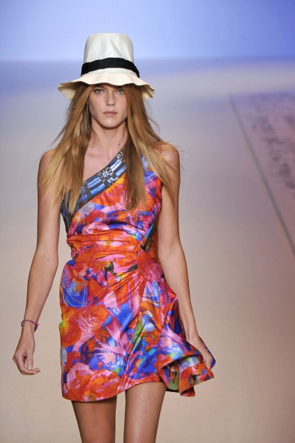 Ungaro 09ĸDƬ