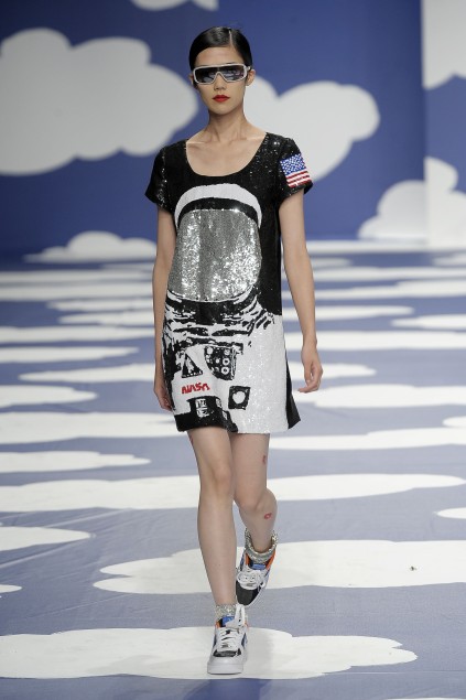 Jean Charles de Castelbajac 09ĸDƬ