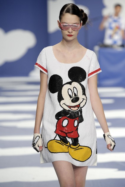 Jean Charles de Castelbajac 09ĸDƬ