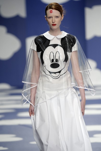 Jean Charles de Castelbajac 09ĸDƬ