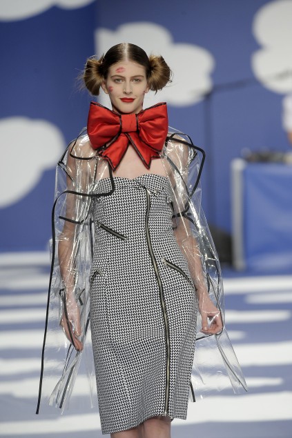 Jean Charles de Castelbajac 09ĸDƬ