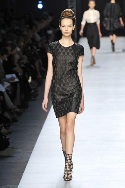 Yves Saint Laurent 09ĸDƬ