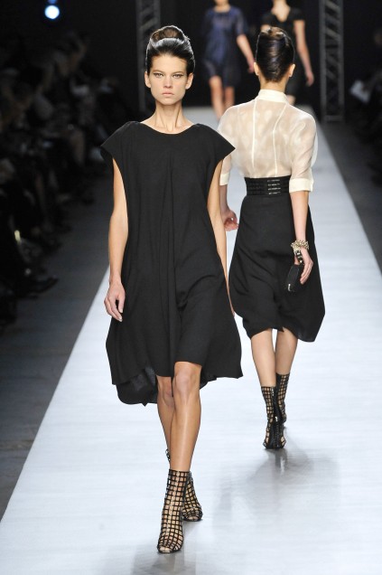 Yves Saint Laurent 09ĸDƬ