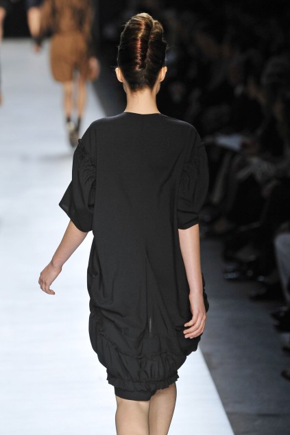 Yves Saint Laurent 09ĸDƬ