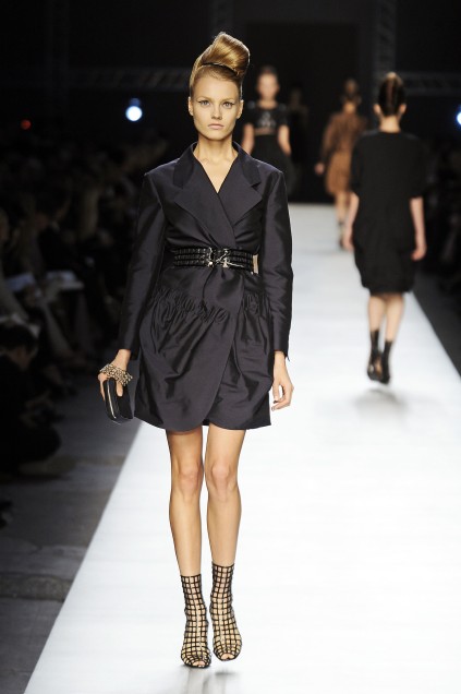 Yves Saint Laurent 09ĸDƬ