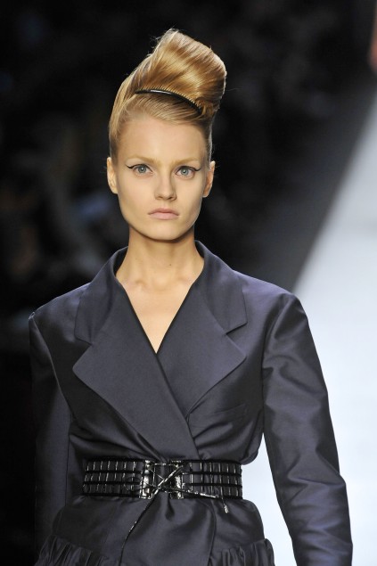Yves Saint Laurent 09ĸDƬ