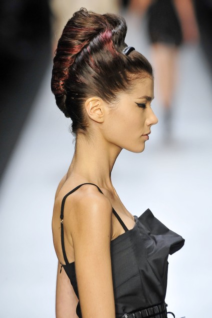 Yves Saint Laurent 09ĸDƬ