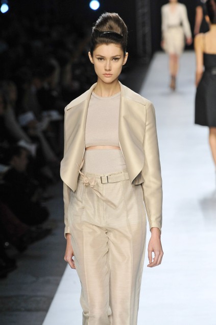 Yves Saint Laurent 09ĸDƬ