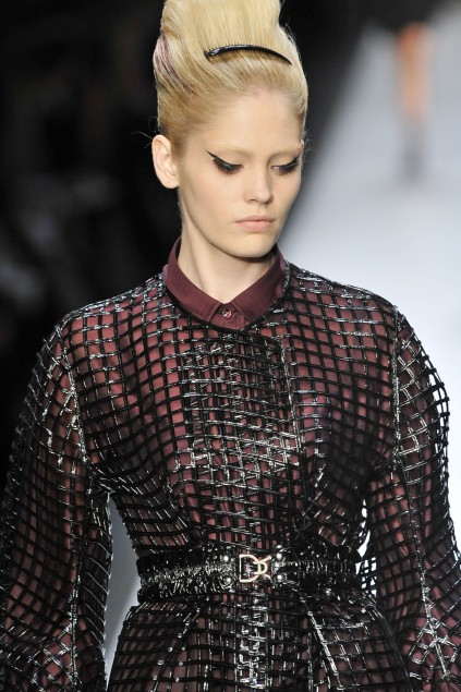 Yves Saint Laurent 09ĸDƬ