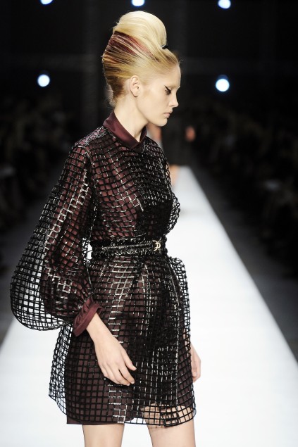 Yves Saint Laurent 09ĸDƬ