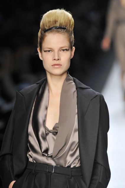 Yves Saint Laurent 09ĸDƬ