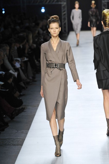 Yves Saint Laurent 09ĸDƬ