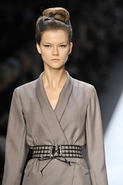 Yves Saint Laurent 09ĸDƬ