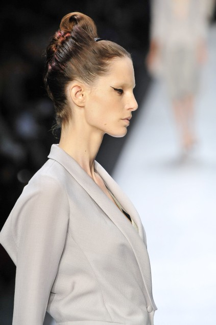 Yves Saint Laurent 09ĸDƬ