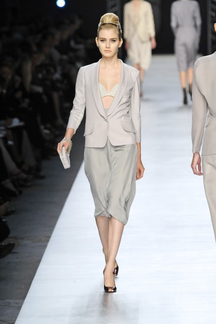 Yves Saint Laurent 09ĸDƬ