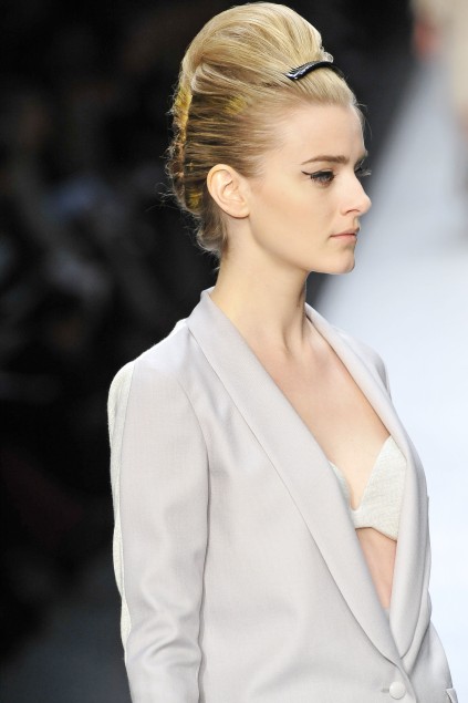 Yves Saint Laurent 09ĸDƬ