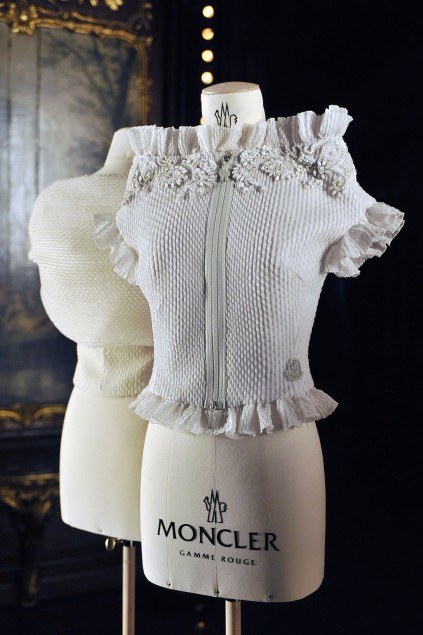 Moncler 09ĸDƬ