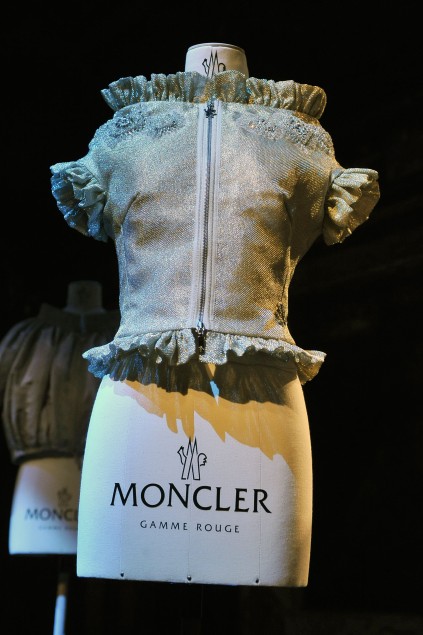 Moncler 09ĸDƬ