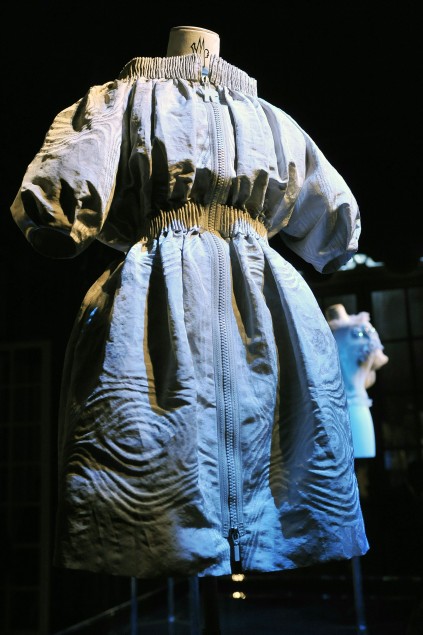 Moncler 09ĸDƬ