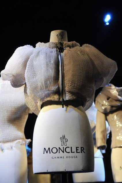 Moncler 09ĸDƬ