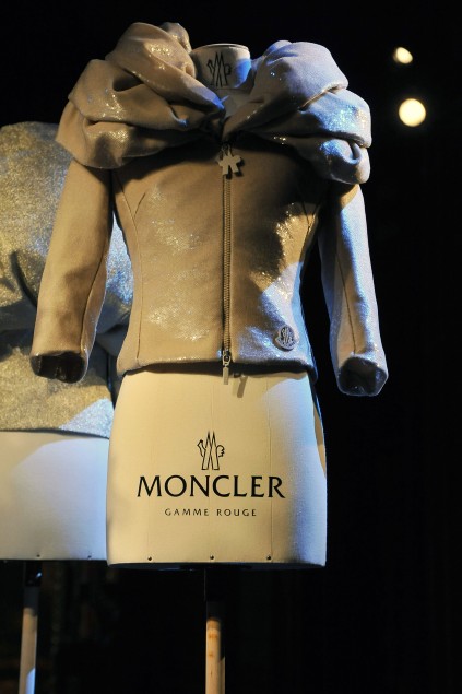 Moncler 09ĸDƬ