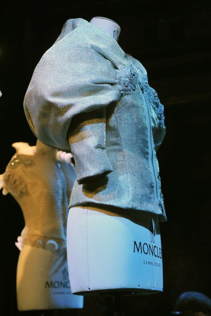 Moncler 09ĸDƬ