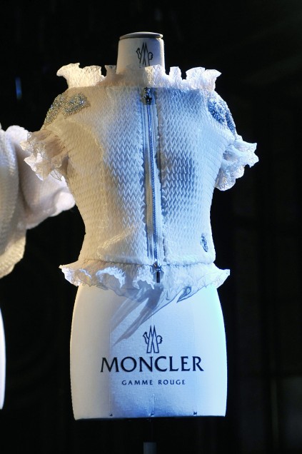 Moncler 09ĸDƬ