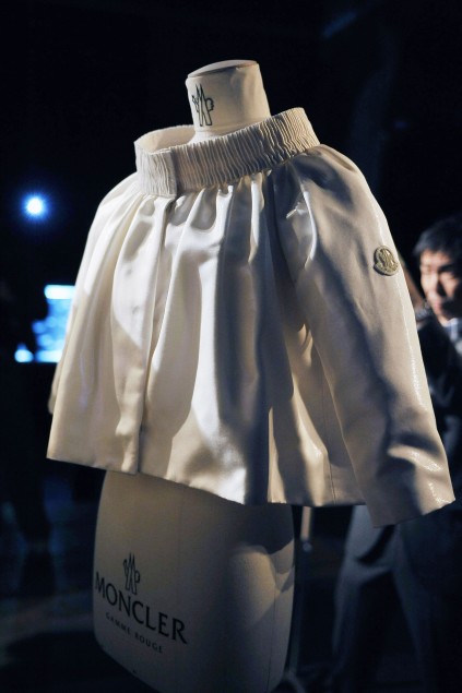 Moncler 09ĸDƬ