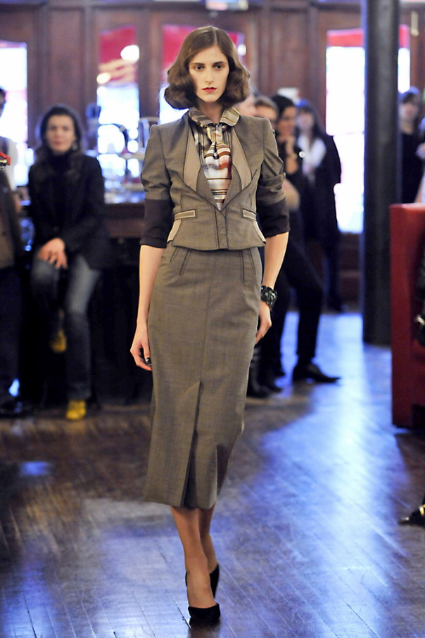 Zac Posen 09ﶬDƬ